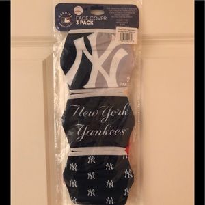 NWT MLB 3-pk masks